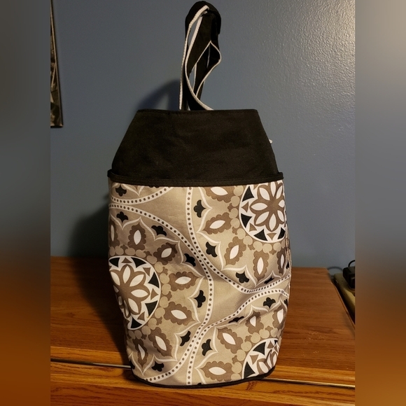 Over-Sized Beach Tote. Great Quality - Picture 2 of 3